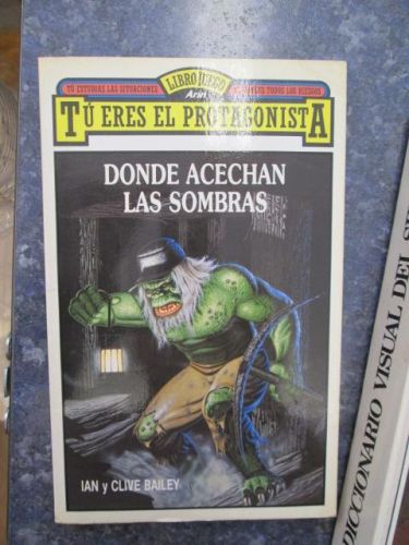 Portada del libro de DONDE ACECHAN LAS SOMBRAS