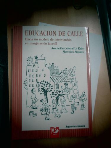 Portada del libro de EDUCACIÓN DE CALLE. Hacia un modelo de intervención en marginación juvenil.