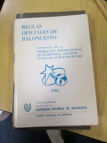 Portada del libro de REGLAS OFICIALES DE BALONCESTO