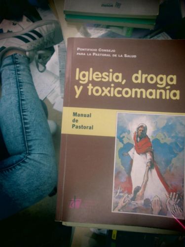 Portada del libro de IGLESIA, DROGA Y TOXICOMANÍA
