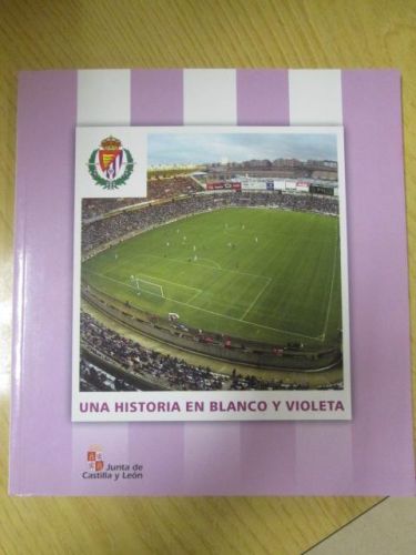 Portada del libro de UNA HISTORIA EN BLANCO Y VIOLETA