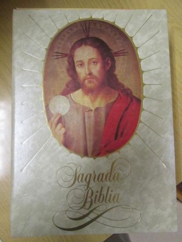 Portada del libro de SAGRADA BIBLIA