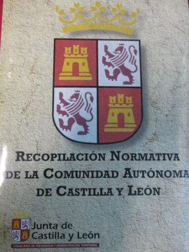 Portada del libro de RECOPILACIÓN NORMATIVA DE LA COMUNIDAD AUTÓNOMA DE CASTILLA Y LEÓN