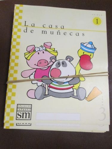 Portada del libro de LA CASA DE MUÑECAS. DE LA UNIDAD 1 A LA 8