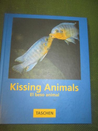 Portada del libro de KISSING ANIMALS
