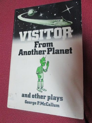 Portada del libro de VISITOR FROM ANOTHER PLANET