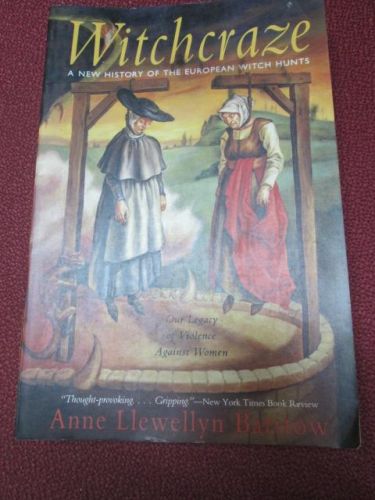 Portada del libro de WITCHCRAZE. A New history of the european witch hunts