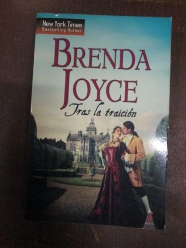 Portada del libro de TRAS LA TRAICIÓN