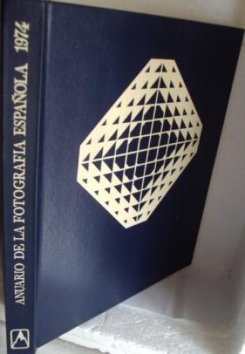 Portada del libro de ANUARIO DE LA FOTOGRAFÍA ESPAÑOLA 1974