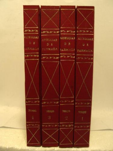 Portada del libro de CUERSO DE AUXILIAR DE FARMACIA. 4 Volúmenes