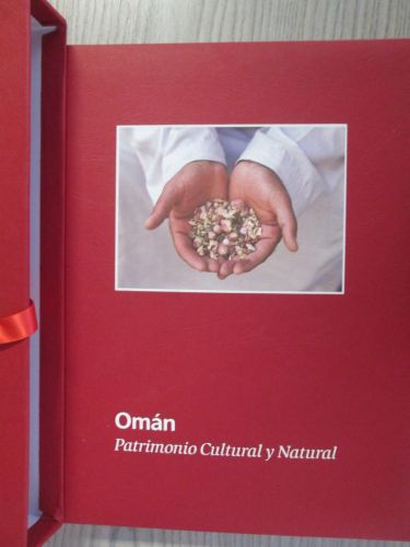 Portada del libro de OMÁN. Patrimonio Cultural y Natural.