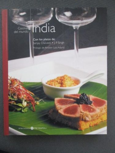 Portada del libro de INDIA. Con los platos de: Sanjay Dwivedy y J.P. Singh.