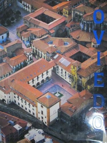 Portada del libro de OVIEDO DESDE EL AIRE. Prólogo: Gabino de Lorenzo.